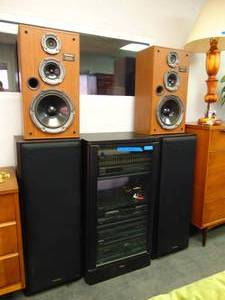 lot 168 image: TECHNICS Stereo System - SHOWROOM