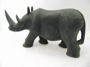 lot 302 image: Wood Carved Rhinoceros Figurine - SHOWROOM
