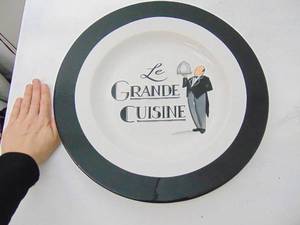 lot 337 image: Tracy Flickinger Large Certified International Ceramic Plate - SHOWROOM