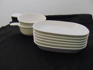 lot 347 image: Corning Ware Sidekicks and 2 Grab It Bowls