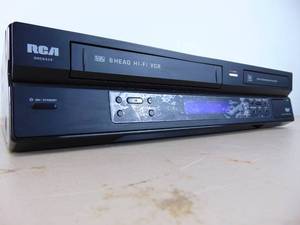lot 152 image: RCA DVD Recorder  VCR  Powers On - SHOWROOM