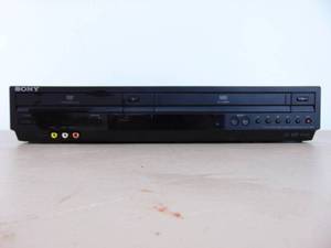 lot 153 image: Sony DVD Player  Video Cassette SLV-D380P - SHOWROOM