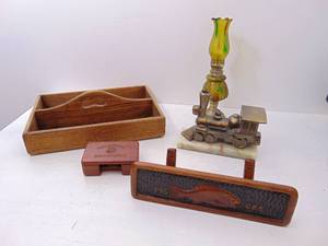lot 366 image: Miscellaneous Lot of Items