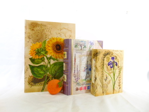 lot 452 image: Lot of 3 Faux Books (Storage Boxes) Can Paint