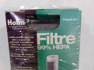 lot 461 image: Holmes Hepa Filters and Shower Curtain New
