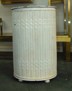 lot 485 image: Small Metal Vintage Mid Century Basket Laundry Hamper or Waste Basket