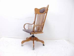 lot 63 image: R.O.C. Oak Arrowback Antique Office Chair