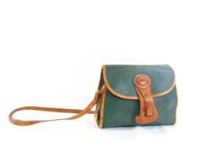lot 392 image: Preppy Vintage Classic Dooney & Bourke Green & Brown Leather Purse