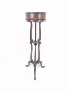 lot 36 image: Antique Mahogany Tall Plant Stand