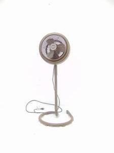 lot 304 image: Holmes Brown Misting Fan - Working Model HPF1010A