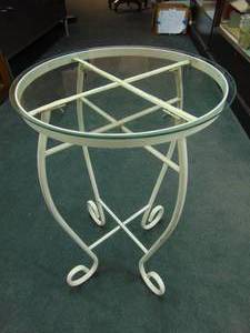 lot 45 image: Glasstop Wrought Iron End Table- Off-White