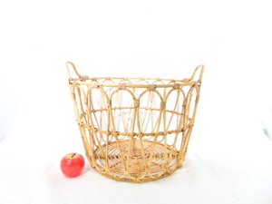 lot 404 image: Faux Bamboo Blanket Basket