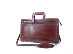 lot 409 image: Ladies Vintage Leather Briefcase