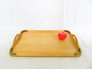 lot 419 image: Vintage Brass and Wood Serving Tray