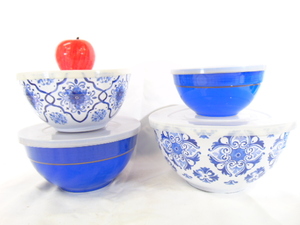 lot 554 image: Set of Four Food Storage Bowls with Lids