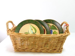 lot 563 image: Home Interiors Fruit Design Decorative Plates- Set of Three
