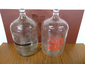 lot 568 image: Pair of Vintage Glass Carboys 5 GAL
