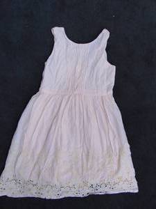 lot 342 image: Shrinking Violet Girls Spring Dress- White US Sz 6X