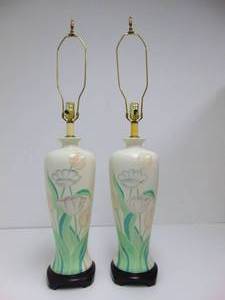lot 182 image: Pair of Vintage Ceramic Hand-Painted Tulip Lamps - Here are your Spring Time Lamps
