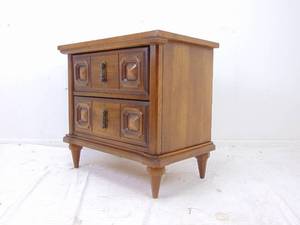 lot 18 image: Cute Vintage Nightstand with Two Drawers
