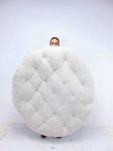 lot 144 image: Giant Dog Bed- White