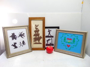 lot 612 image: Lot of Wall Decor- Felt Art