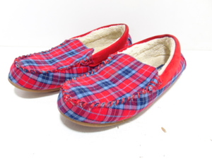 lot 634 image: Lands End Plaid Slippers Womens Sz 8B