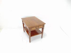 lot 339 image: Cute Vintage Side Table  End Table with Pull-Out Drawer