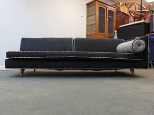 lot 32 image: Incredible Vintage Mid Century Lounge Sofa