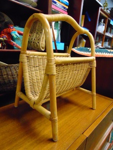 lot 63 image: Great Condition Vintage Bamboo and Wicker Magazine Rack