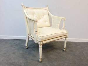 lot 454 image: Charles Bonners Custom Upholstering Vintage Chair