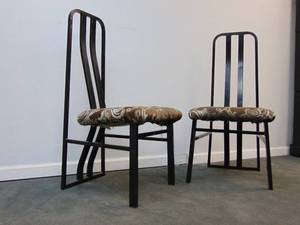 lot 467 image: Pair of Sculptural Metal Post Modern Chairs
