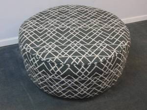 lot 468 image: Round Fabric Cocktail Ottoman