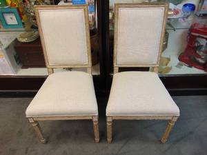 lot 151 image: RESTORATION HARDWARE Pair of Gorgeous Side Chairs Louis Style