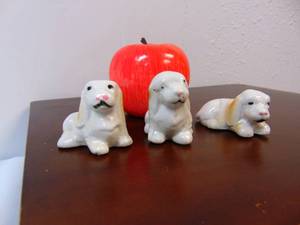 lot 633 image: Vintage Ceramic Dog Figurines- 3