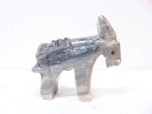 lot 139 image: Onyx Burro Vintage Mexico Figurine