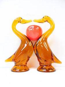 lot 141 image: 2 Viking Glass Epic 1316 5 Inch Duck Figurine Orange Amberina Mid Century