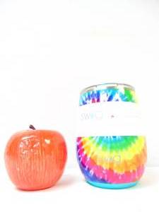 lot 332 image: Swig Life 14oz Insulated Wine Tumbler with Lid-NEW