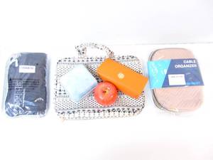 lot 333 image: Large Lot of Travel bagscases- Some NEW