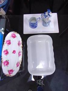 lot 535 image: Vintage Japanese Decor Lot