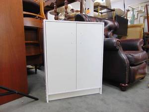 lot 193 image: White Two Door Cabinet with Two Shelves- Missing Handles