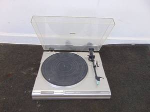 lot 197 image: Pioneer PL-450 Stereo Turntable- Powers On 120V