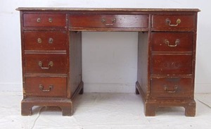 lot 74 image: Vintage Mahogany Writing Desk - Project Condition