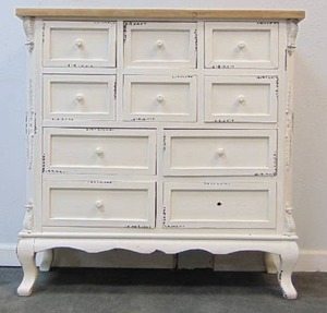 lot 200 image: White Vintage Style Rustic Chest of Drawers with Wood Top