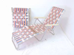 lot 164 image: Pair of Vintage Folding Aluminum Lounge chairs