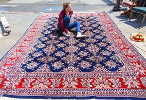 lot 82 image: Large Vibrant Persian Rug