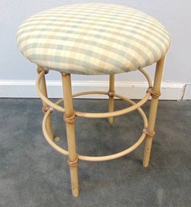 lot 496 image: Vintage Metal Vanity Stool 18 Height