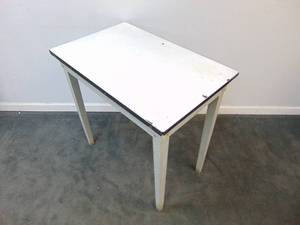 lot 509 image: Vintage White Enameled top Table