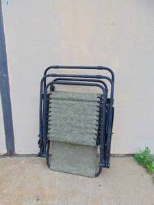 lot 271 image: Vintage Fold Up Aluminum Lounge Chair