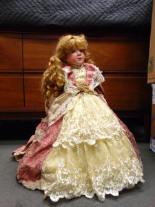 lot 248 image: EMILY ROSE FULL BODY PORCELAIN JANIS BERARD VICTORIAN TREASURED HEIRLOOM DOLL